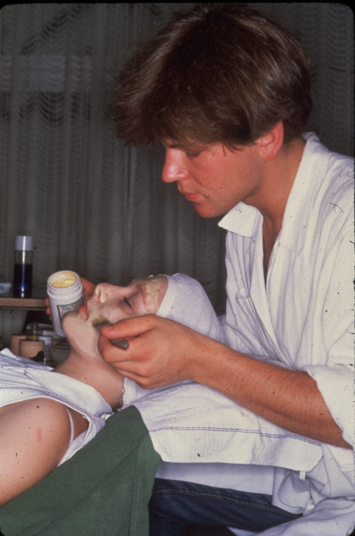 Dr. Sebastian Pilz als Kosmetiker (1980)